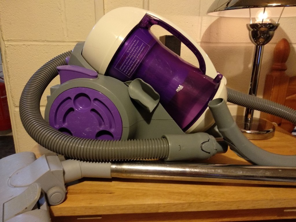 VCBL1612 1600w Bagless Cylinder Vacuum Cleaner in Wavertree
