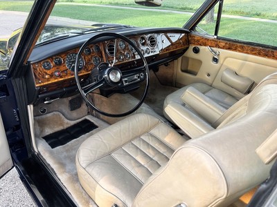 image 4 of interior