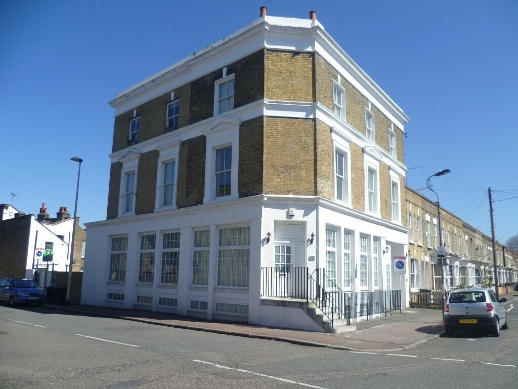 Lovely newbuild 1 bedroom flat, New Cross Gate, SE14 walkthrough video available in New