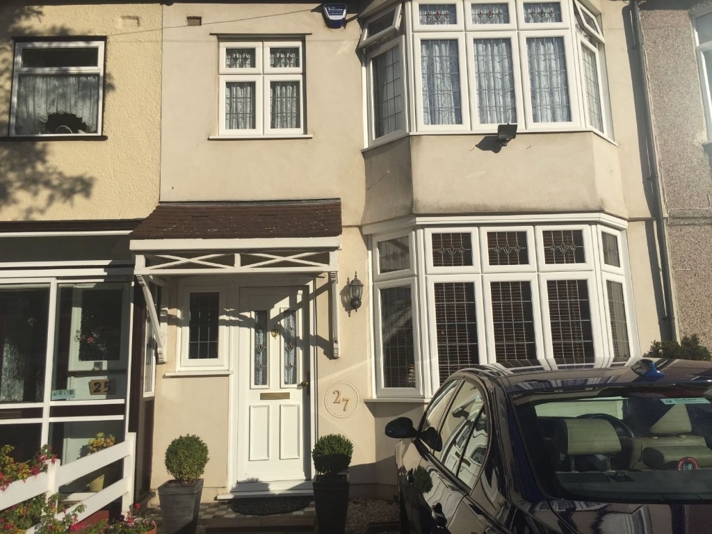 3 Bedroom Houses To Rent Dss Romford