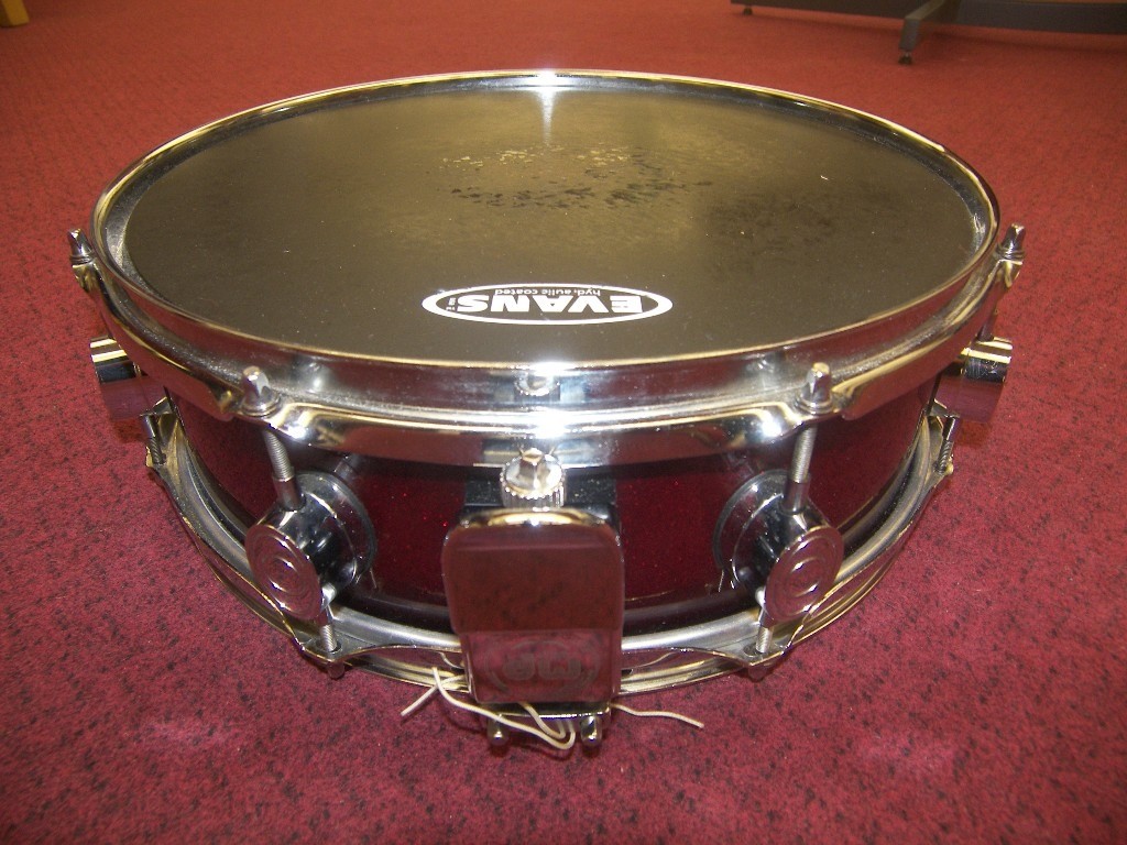 DRUMS , DW , PDP Pacific 14” Snare Drum with Evans. in Portsmouth