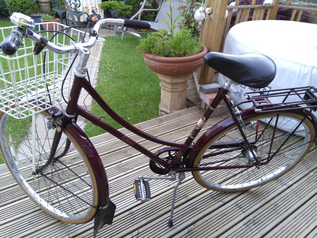 Ladies vintage Raleigh cameo bicycle. in Billingham, County Durham