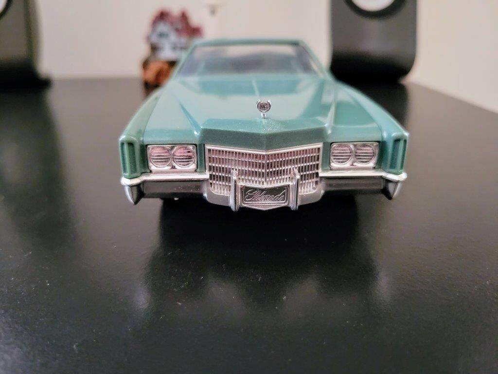 Cadillac Eldorado スナップキット 1/25 1971-78 CADILLAC ELDORADO 1/25 SCALE PROMO/KIT/TOY STORE