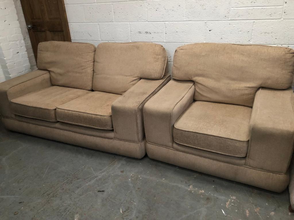 DFS FABRIC SOFA SET MATCHING SET VERY CLEAN | in Didsbury, Manchester