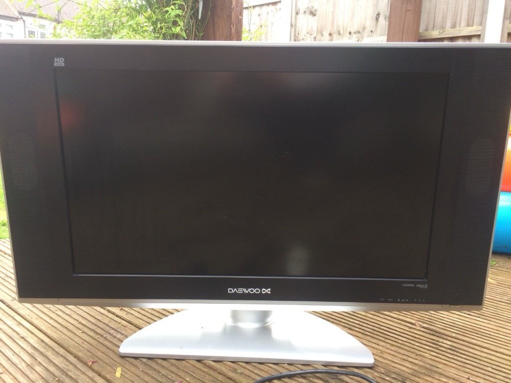 32" DAEWOO TV WITH FREEVIEW in Romford, London Gumtree