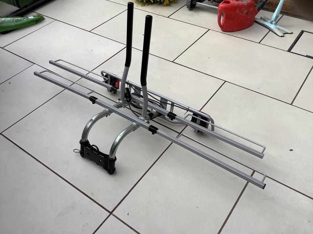 Bike rack tow bar mounted cycle rack made by Pendle in Newton