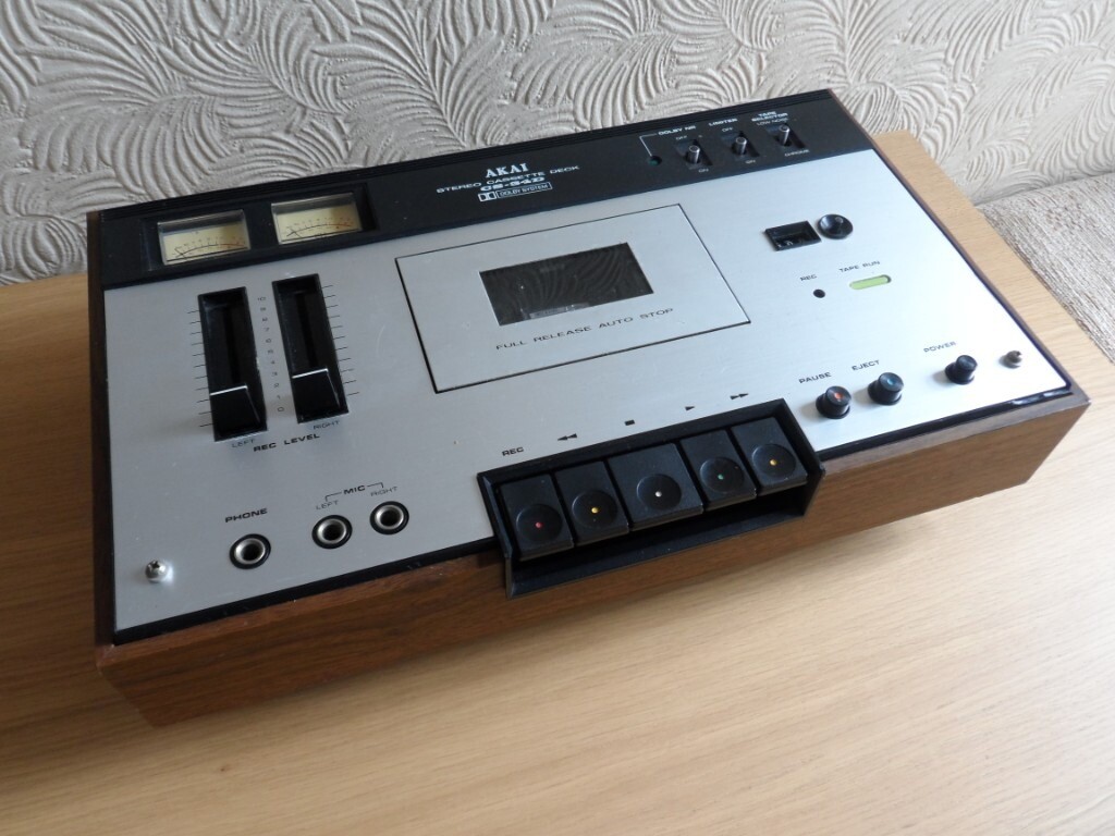 Vintage AKAI TopLoading Cassette Deck.....Full Working Order in