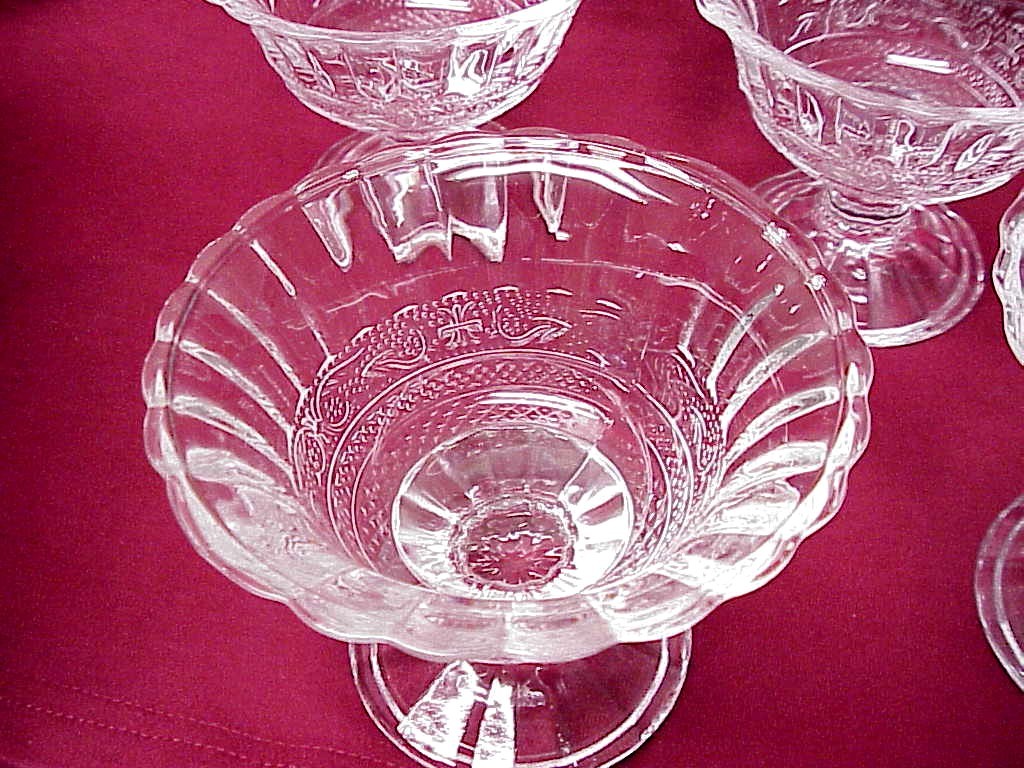 Studio Silversmith Ice Cream Cups Dessert Cups Footed Set of 4