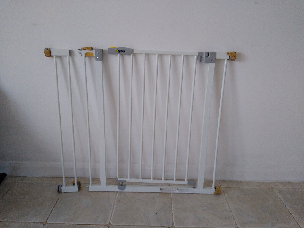 Hauck Open'Stop Safety Gate with 9cm extension in Cambridge