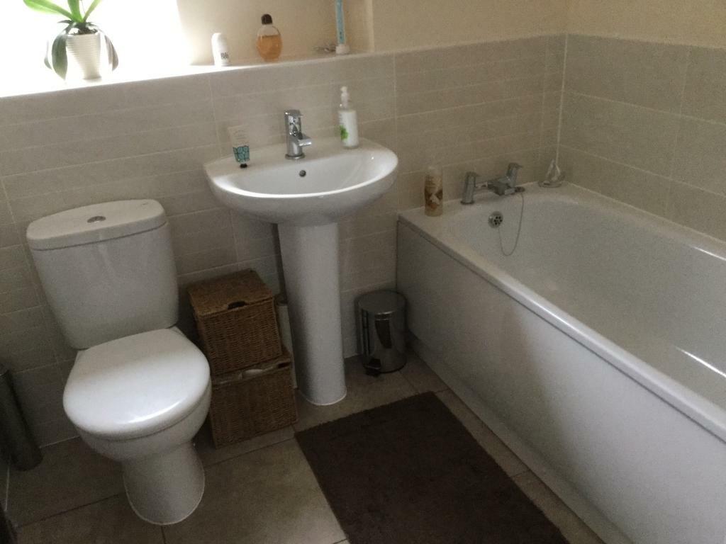  Roca  Bathroom  Suite in Evesham Worcestershire Gumtree