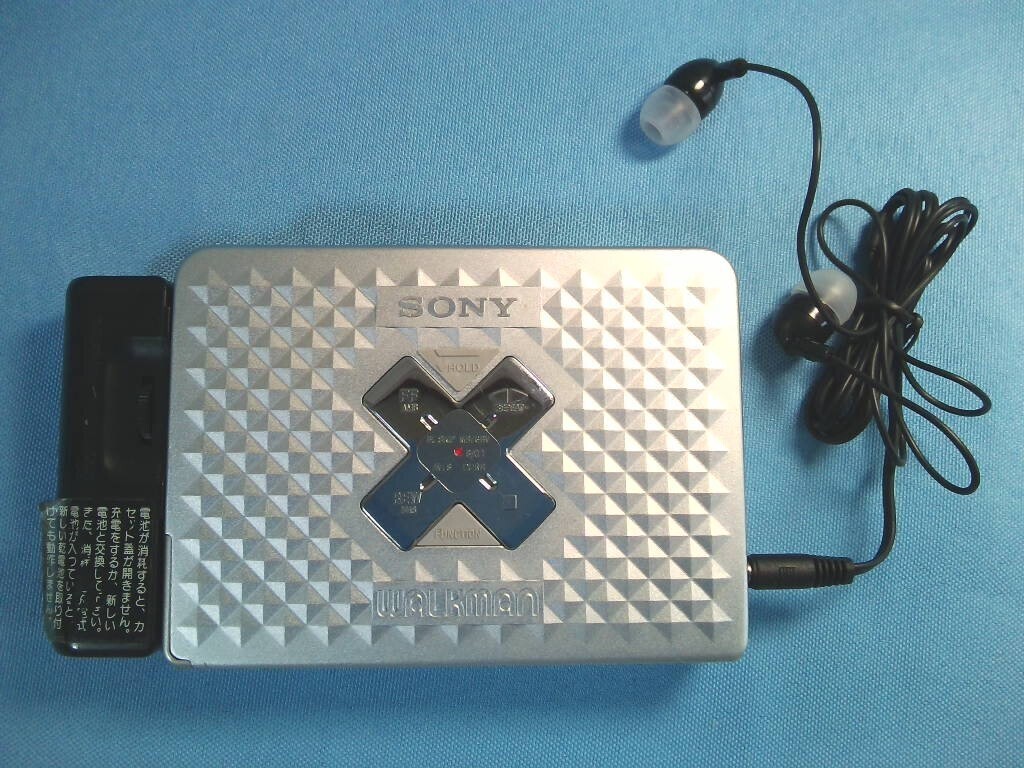 SONY カセットウォークマン WM-EX655 整備品 シルバー Sony WALKMAN WM-EX655 Stereo Portable Cassette Player Silver