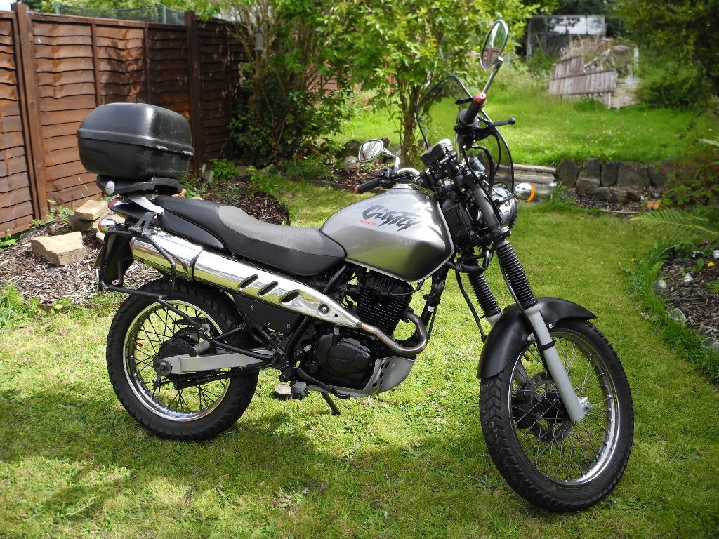 HONDA CLR125 CITY FLY MOTORBIKE EXCELLENT CONDITION in