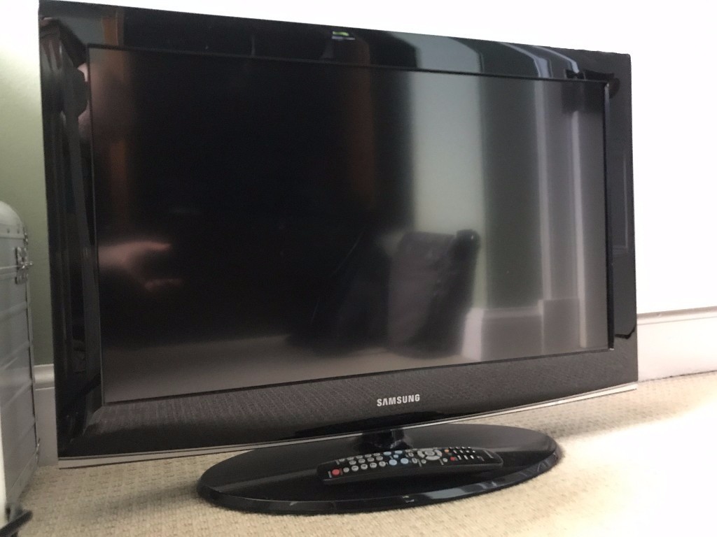 Samsung 32" TV for Sale Samsung LE32A456C2D in Carnoustie, Angus