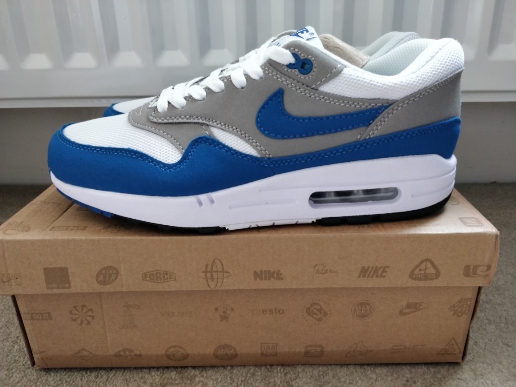 nike air max blue white uk 8.5 nike air max blue white uk 8.5
