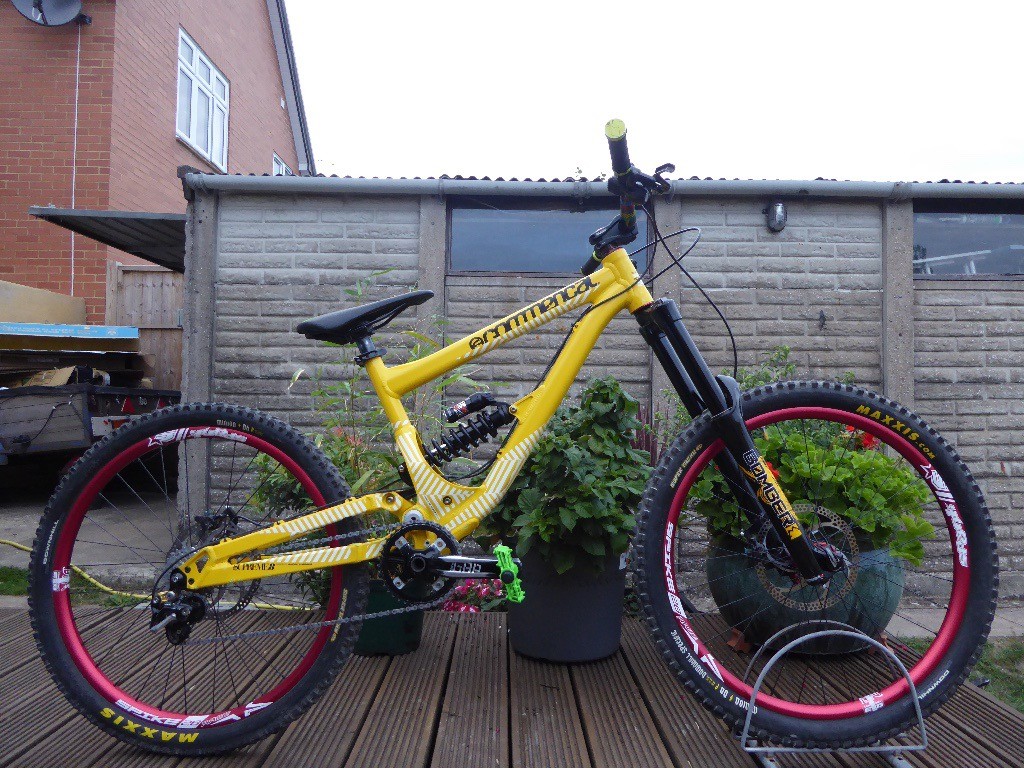 supreme downhill bike