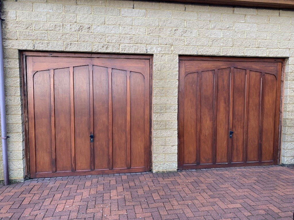 2 garage doors for sale in Kilmarnock, East Ayrshire Gumtree
