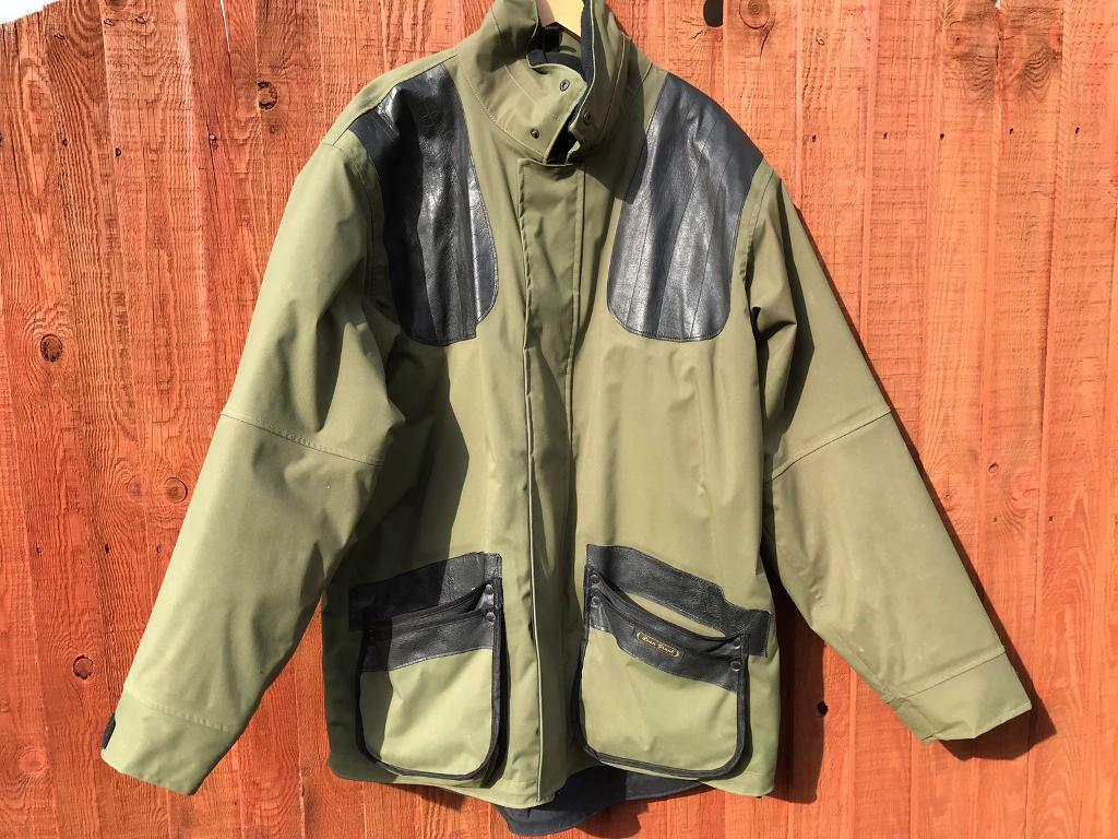 Clay shooting jacket Leon Grant XL in Armthorpe, South Yorkshire