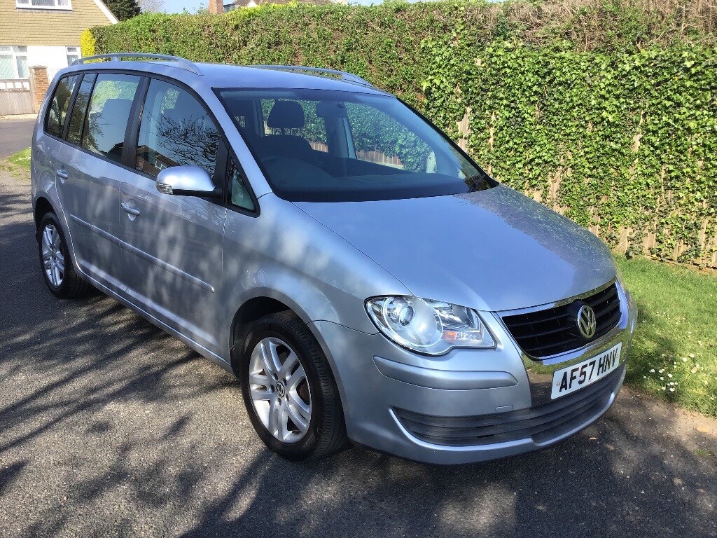 VW TOURAN SE TDI 7 Seater diesel SUPERB CONDITION in Rustington, West