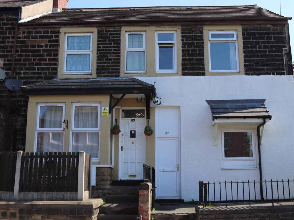 7 bedroom house in Carleton Road Pontefract, WF8 in Pontefract, West Yorkshire Gumtree