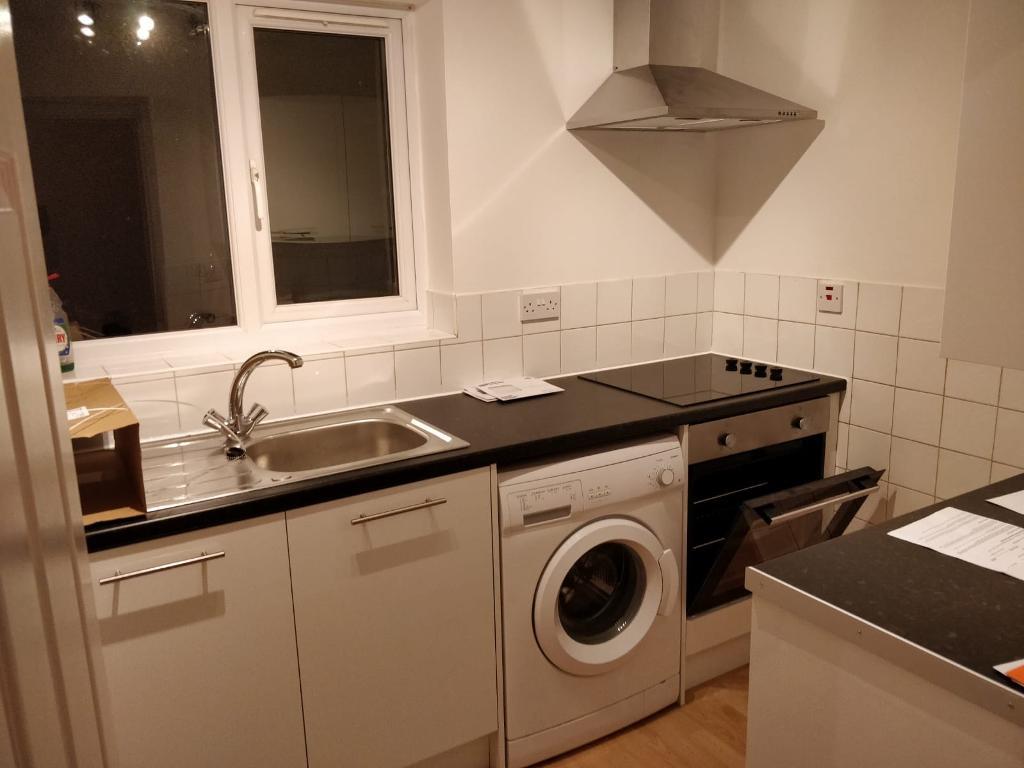 1 bedroom flat, Goodmayes, Chadwell Heath, Romford, zone 4 ...