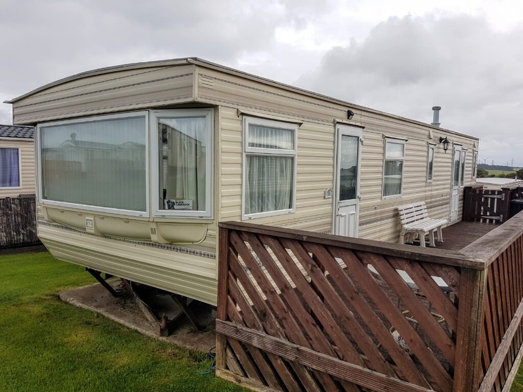 Static Caravan for sale sited at South Carvan Holiday Park in
