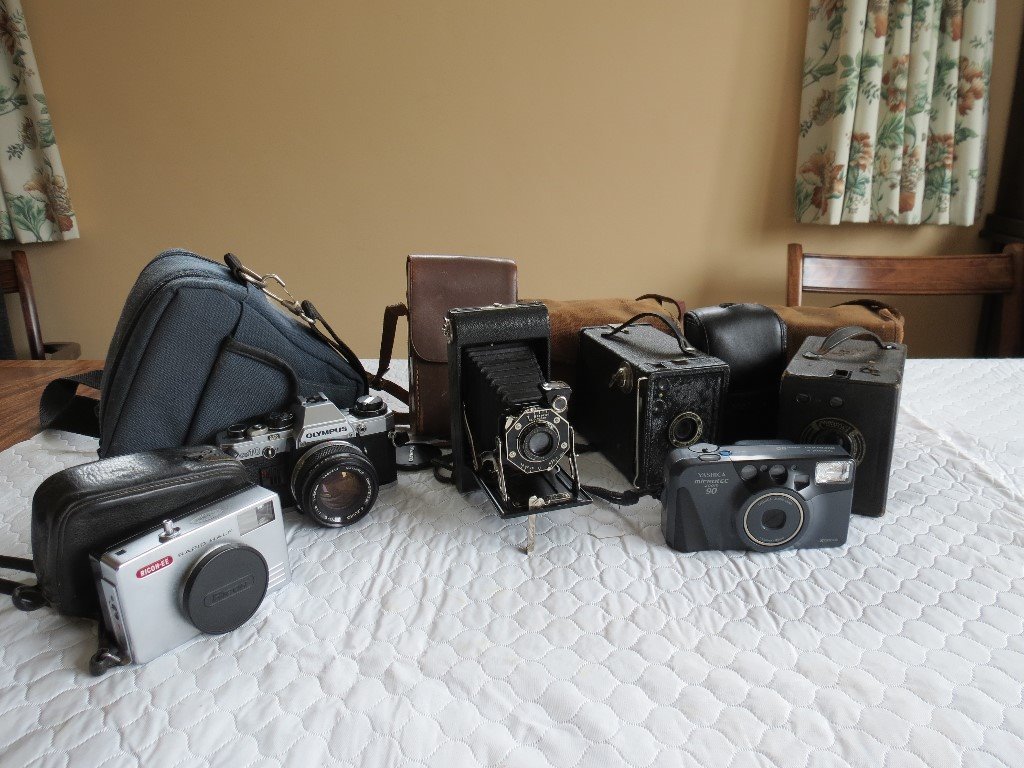 6 Vintage Cameras to sell as a group in Locks Heath, Hampshire Gumtree
