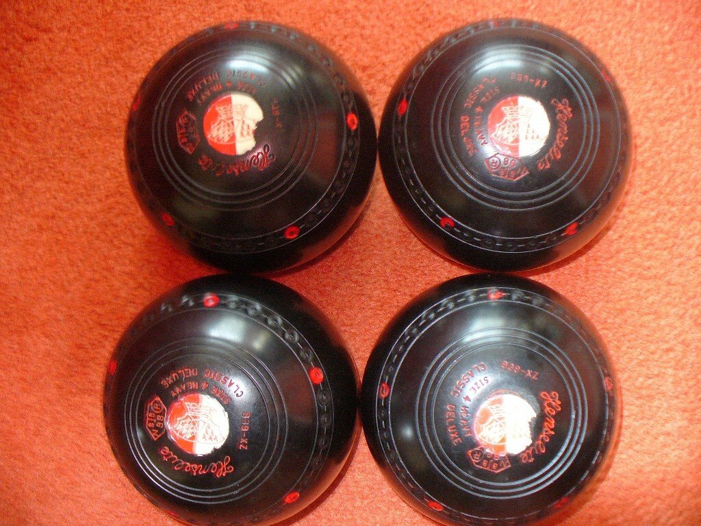 Set of 4 lawn bowls for sale in Croydon, London Gumtree