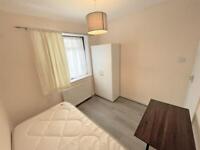 1 bedroom in Abbots Road, Edgware, HA8