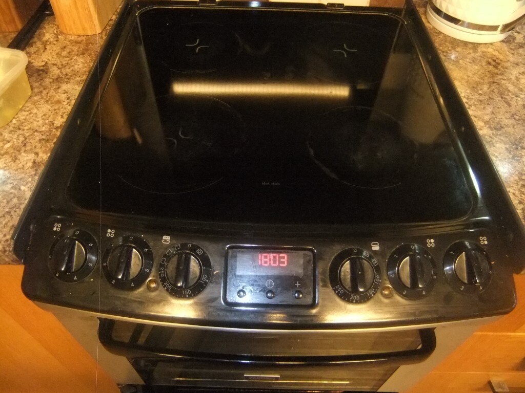 Electric Zanussi Cooker Double Oven Fan Operational Ceramic Top