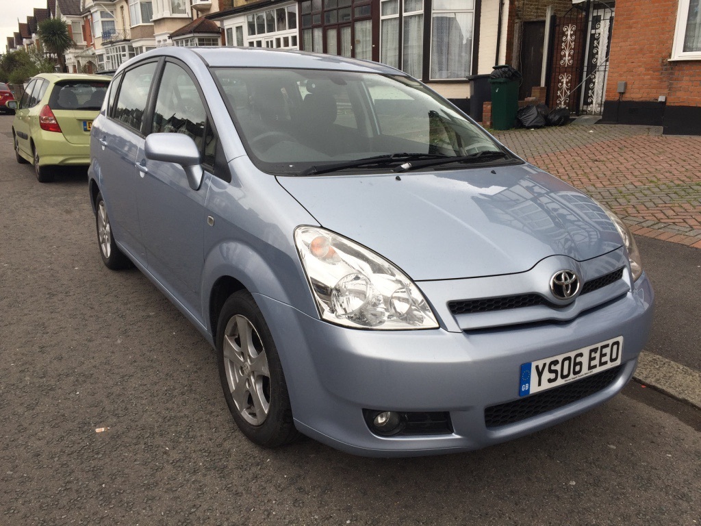Toyota corolla verso 2006