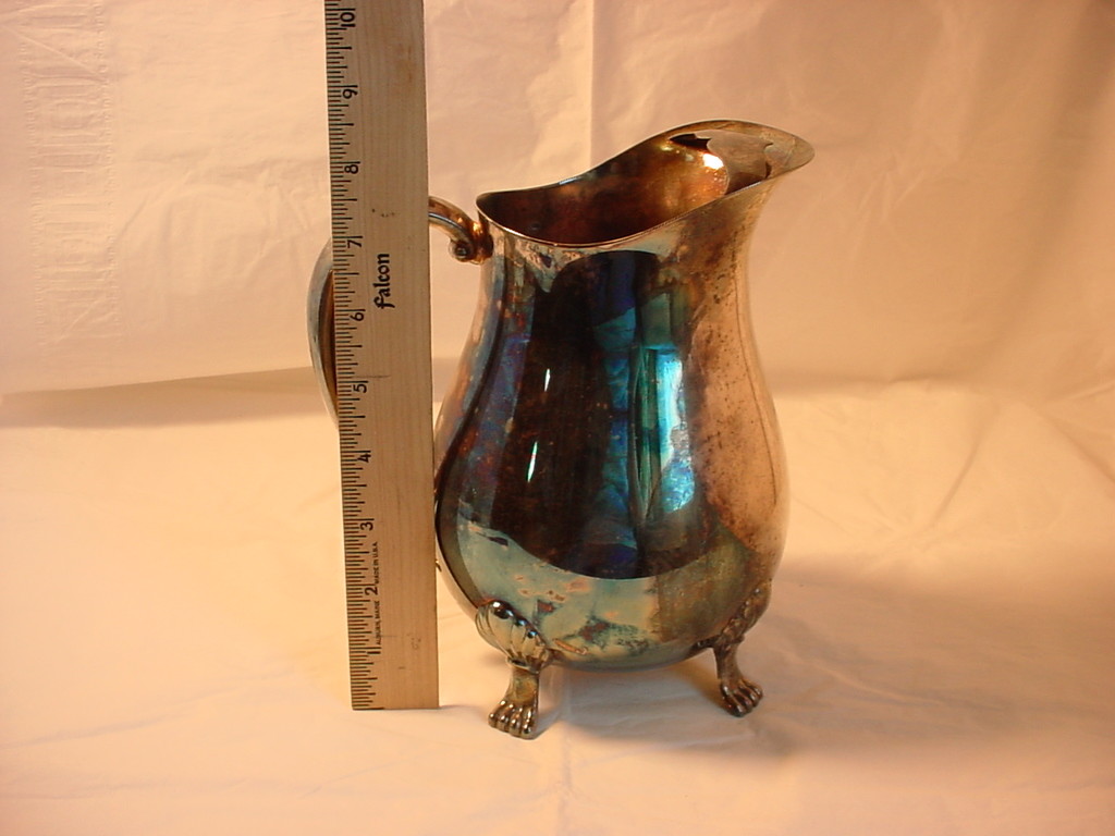 Vtg Leonard Silverplate Water Juice Tea with Ice Lip Claw Feet Thumb Tab