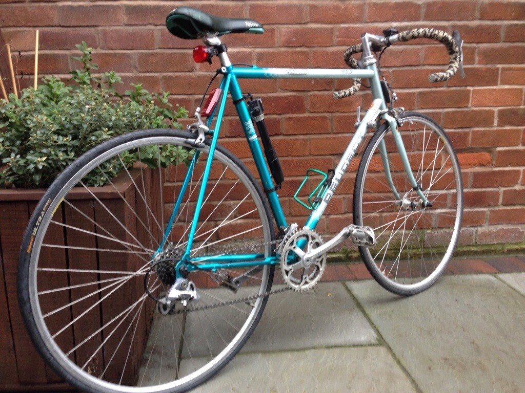 vintage peugeot racing bike