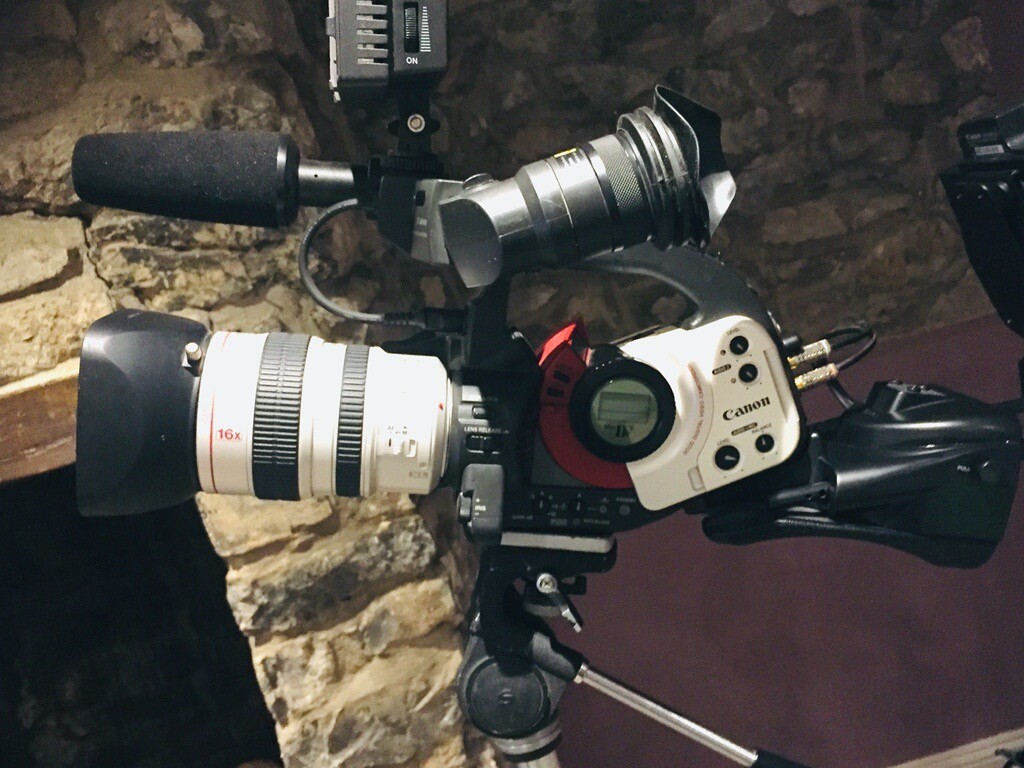 Canon XL1 Digital Mini DV 16x Zoom Camcorder in Radstock, Somerset