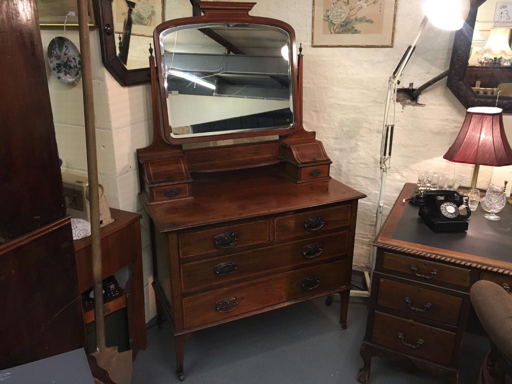 Beautiful Edwardian Style Mirror Backed Dressing Table With Fantastic