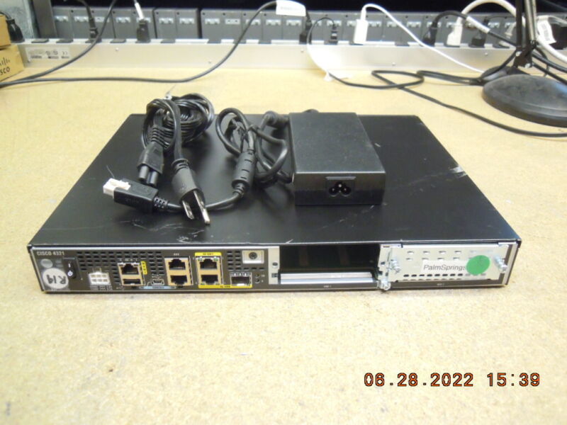 Cisco Isr4321-ax/k9 Appx & Security Bundle Router With Ac Power* No Clock Bug 