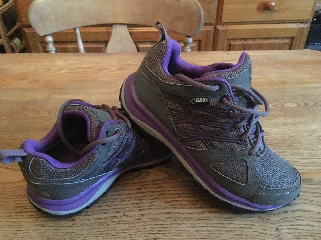 North Face Gore tex womens walking shoes size 5 in Darvel, East