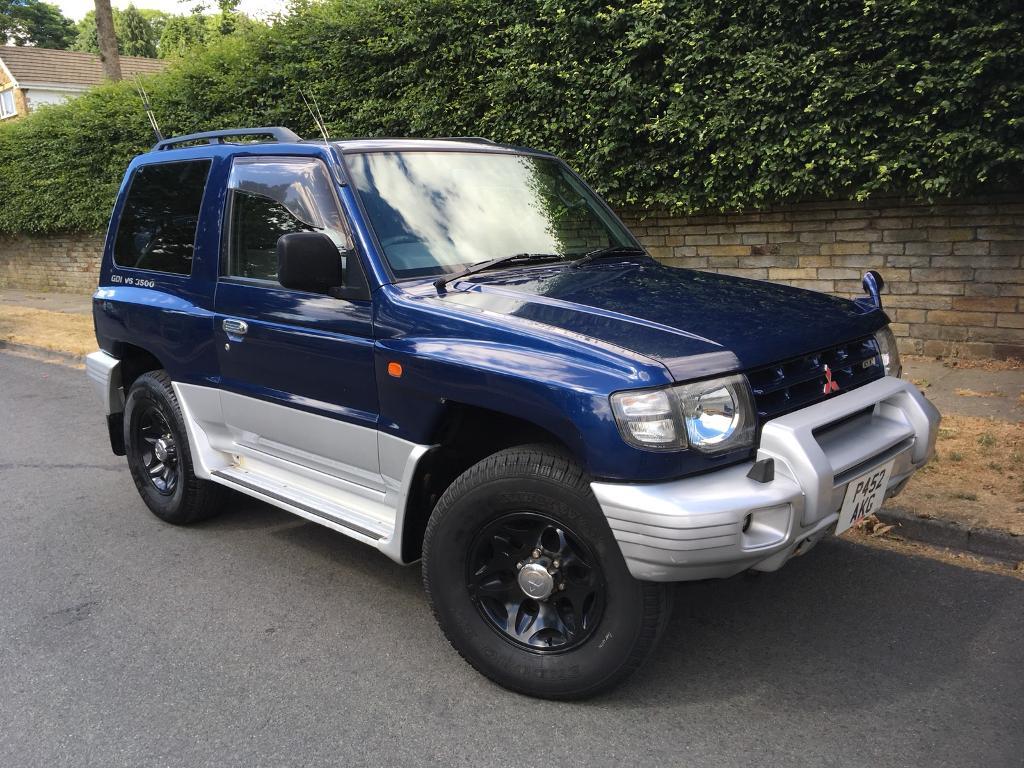 Mitsubishi pajero v6