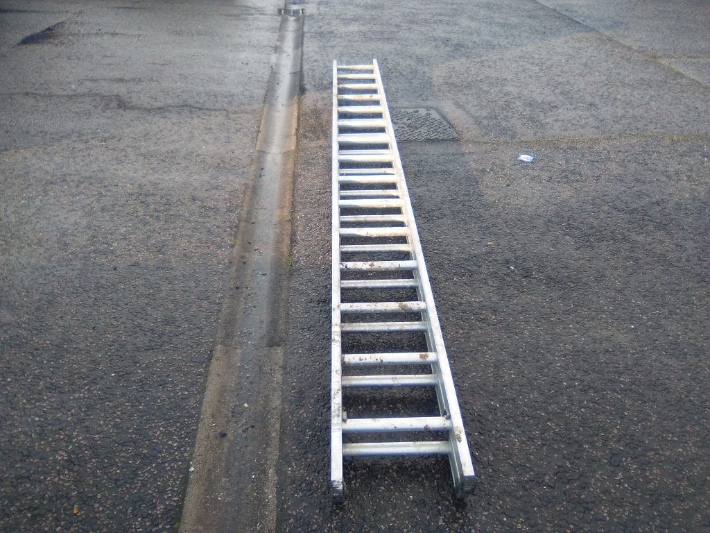 Heavy Duty Double Extension ladder (8 meters / 26 ft) in Norwich