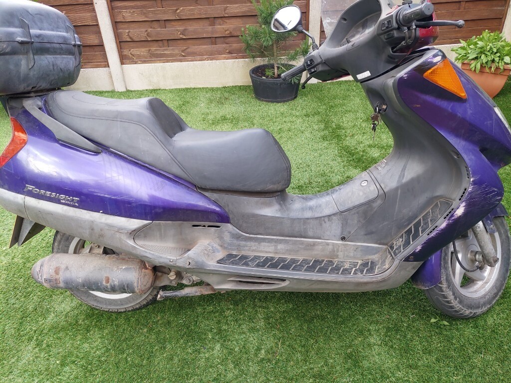 Honda fes 250