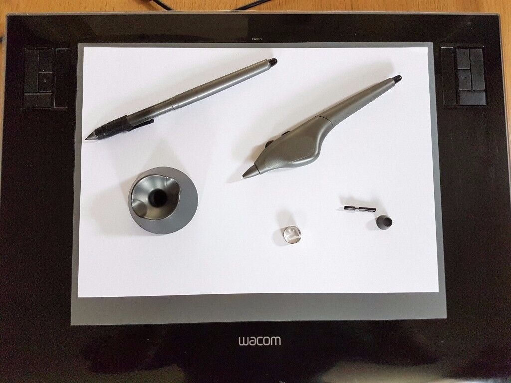 Great condition graphic tablet Wacom Intuos  3 larger than 