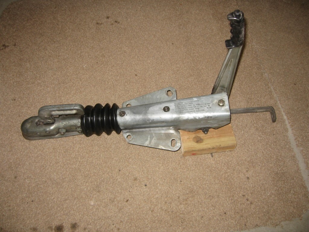 Alko caravan / trailer hitch in excellent condition. in Billingham