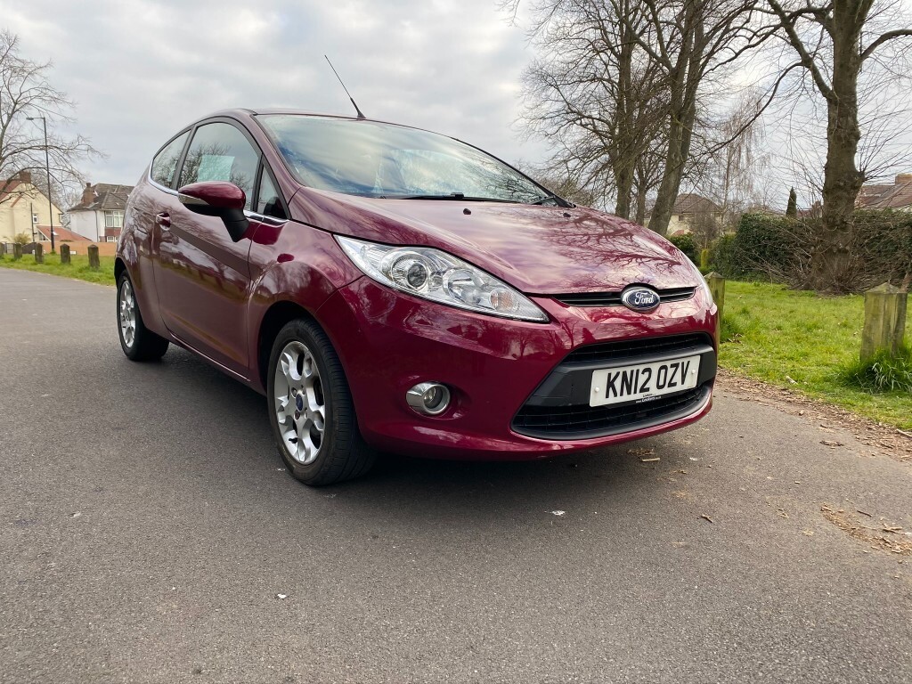 Ford fiesta 2012 хэтчбек