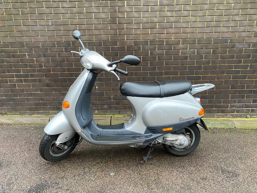  PIAGGIO VESPA 50CC  MOPED in Archway London Gumtree