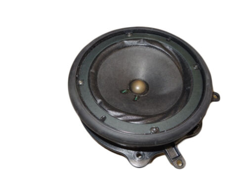 Beautiful set of Bose 6.2 Everywhere Speakers Good Condition Beautiful set of Bose 6.2 Everywhere Speakers Good Condition