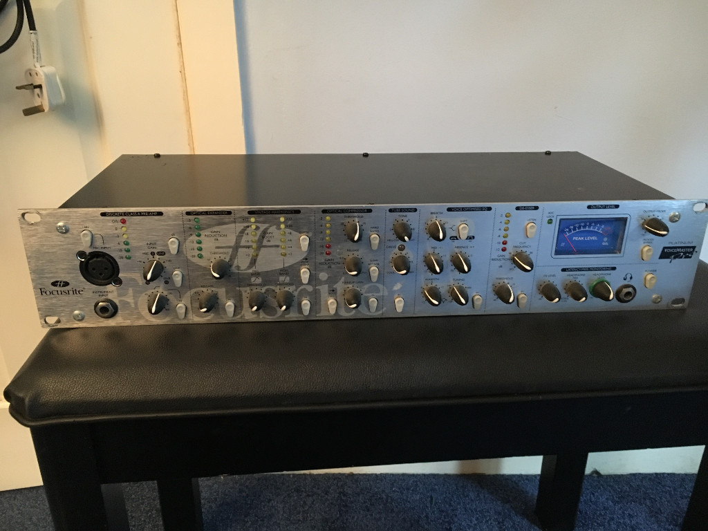 Focusrite Platinum Voicemaster Pro Microphone / Instrument Preamp in