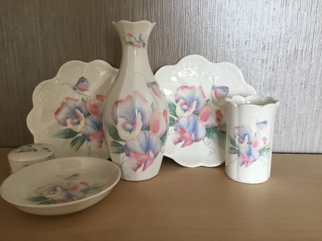 Aynsley Little Sweetheart Fine Bone China In Skegness Lincolnshire