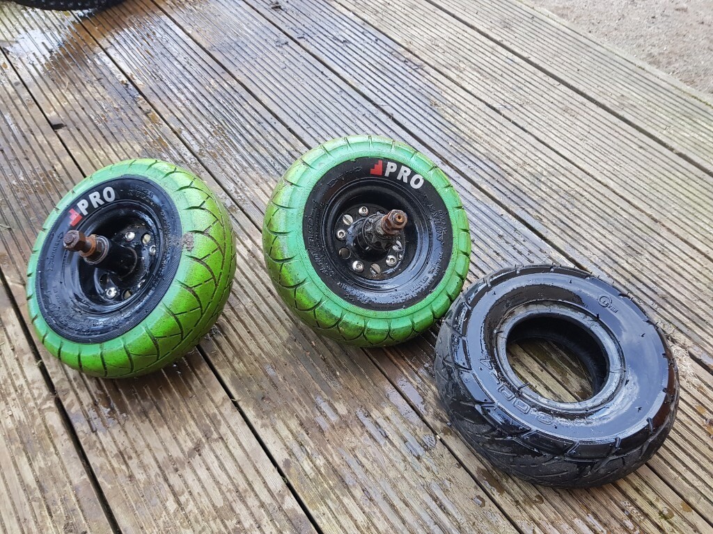 Set of mini rocker BMX wheels, perfect condition in East End, Glasgow