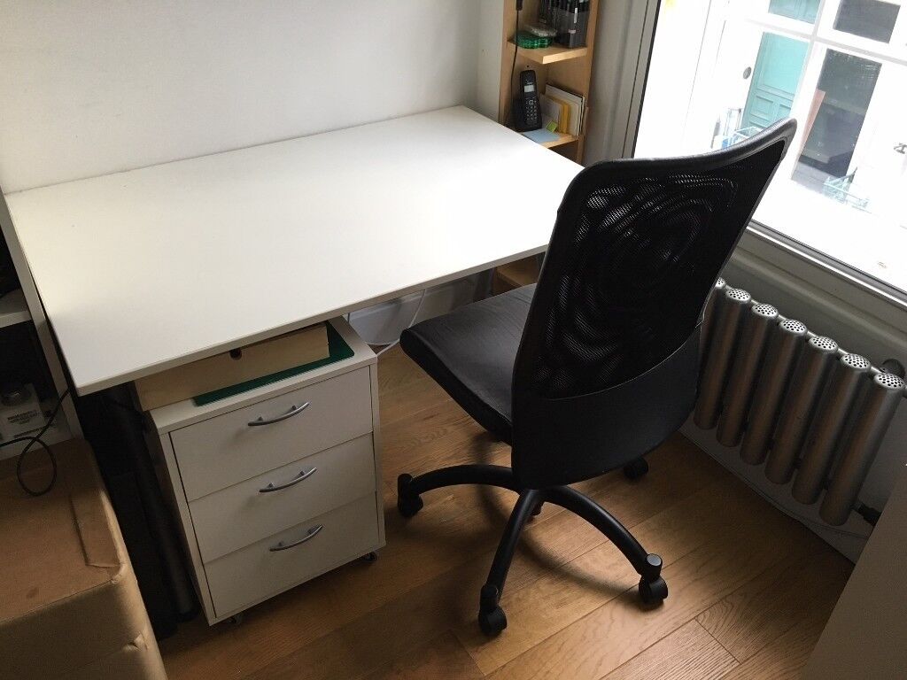  IKEA  Desk  120  X 80 cm in West End London Gumtree