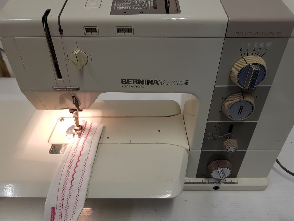 BERNINA 930 SEWING MACHINE SWISS MADE in Potters Bar, Hertfordshire