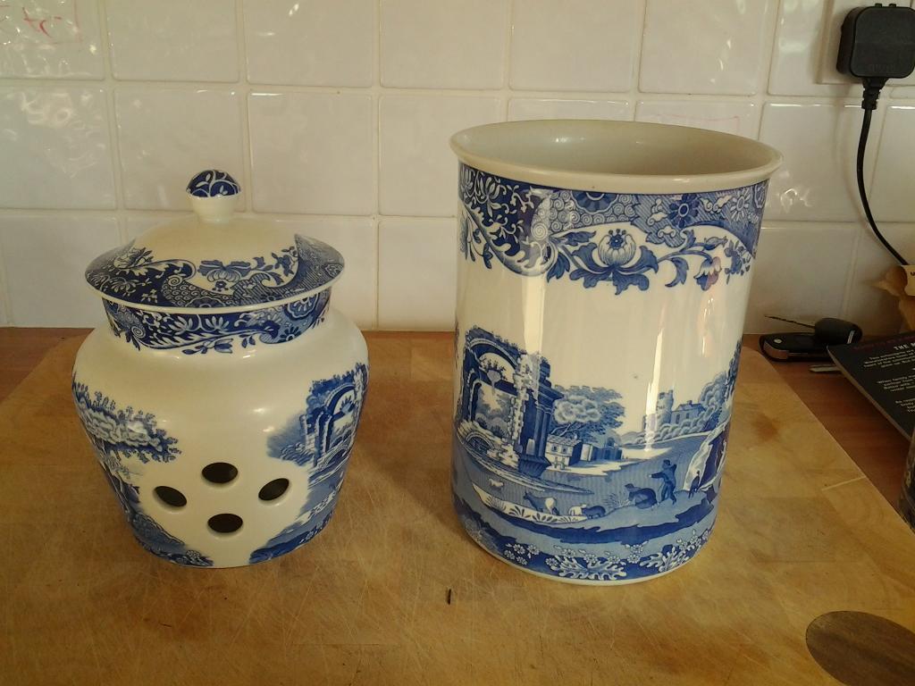 spode italian blue garlic keeper and utensil jar in Abergele, Conwy